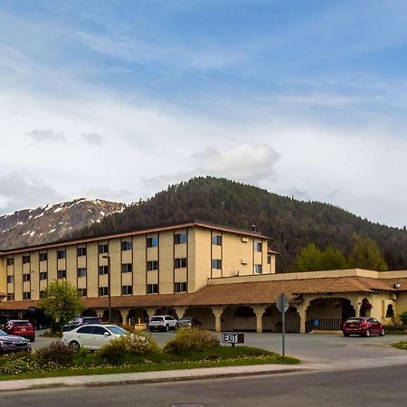 Travelodge By Wyndham Juneau Mendenhaven Exterior photo