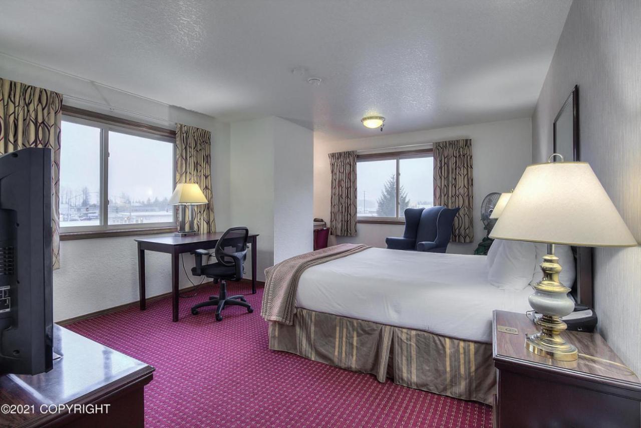 Travelodge By Wyndham Juneau Mendenhaven Exterior photo